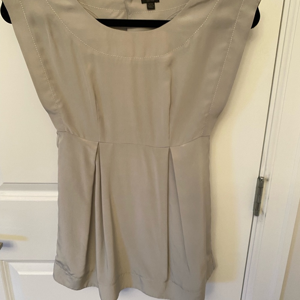 Aritzia Talula Babaton silk blouse XXS